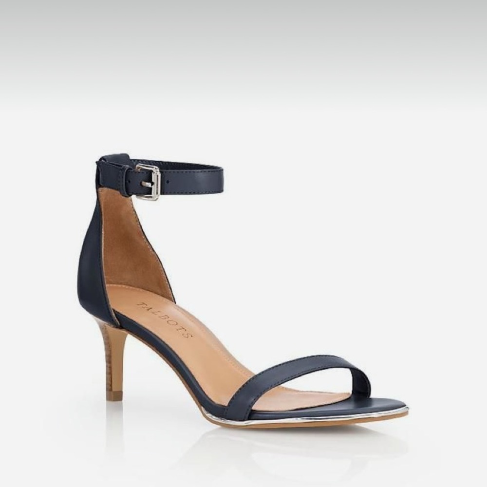 Talbots Trulli heel in black - size 7M